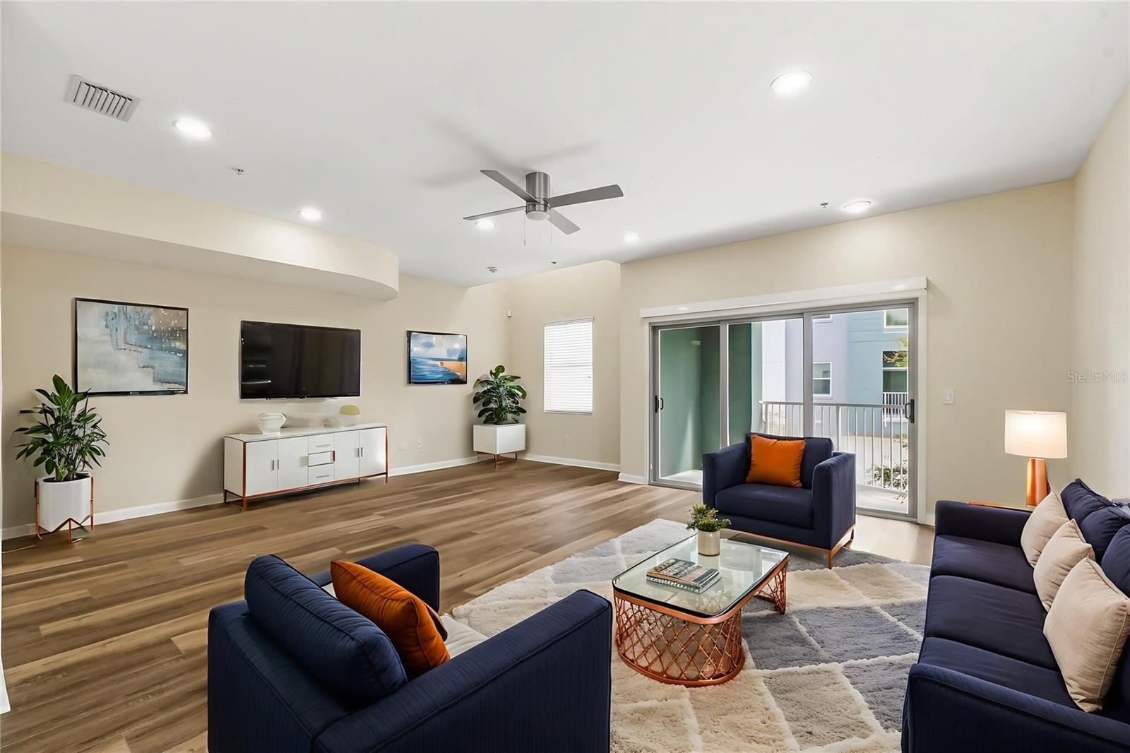 Image 3 of 19 For 3405 Swann Avenue 9