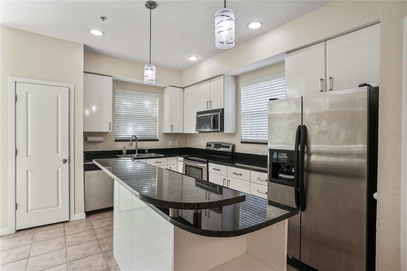 Image 6 of 19 For 3405 Swann Avenue 9