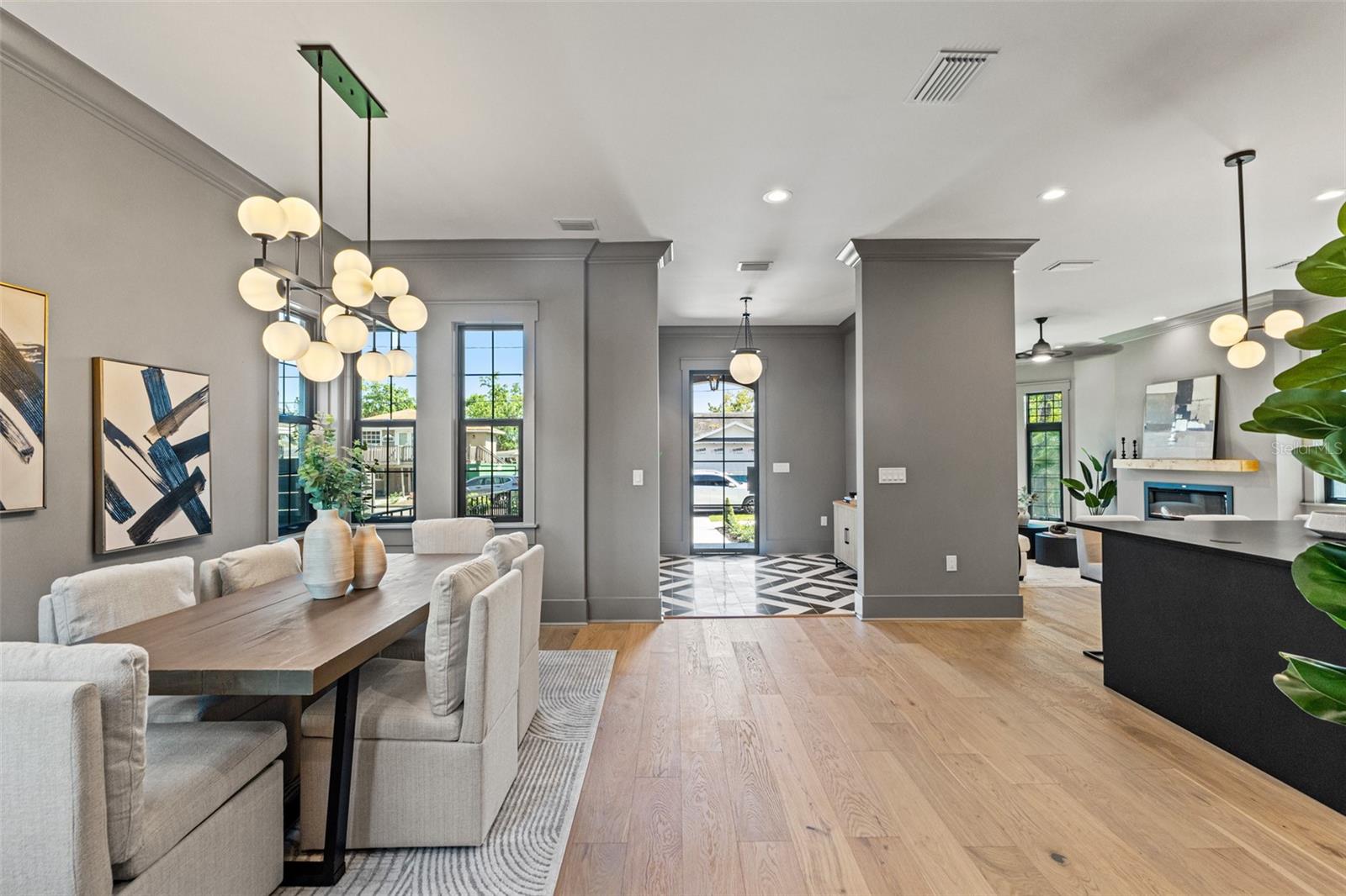 Image 11 of 65 For 807 Park Avenue