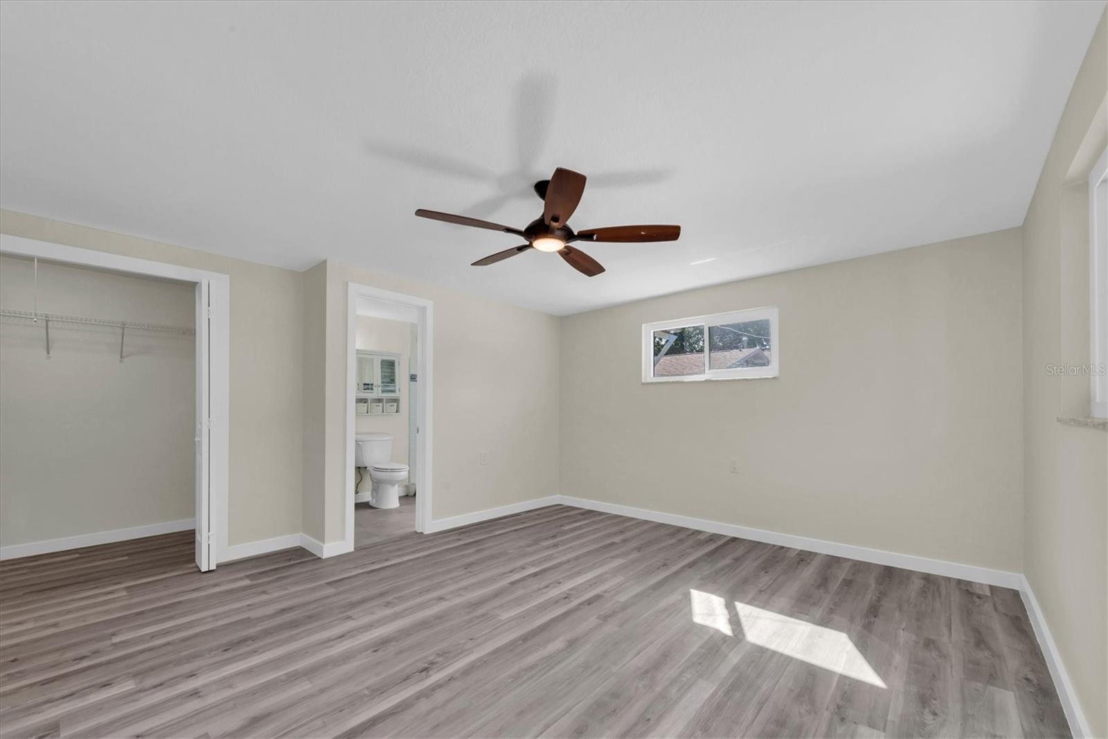 Listing photo id 20 for 5630 Denver Street Ne