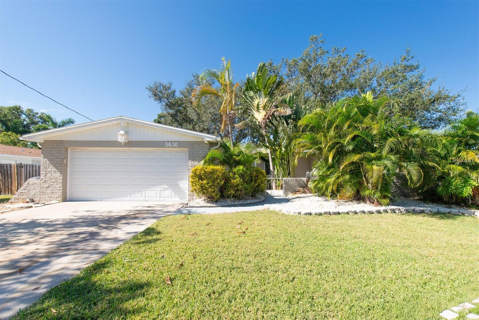 Listing photo id 34 for 5630 Denver Street Ne