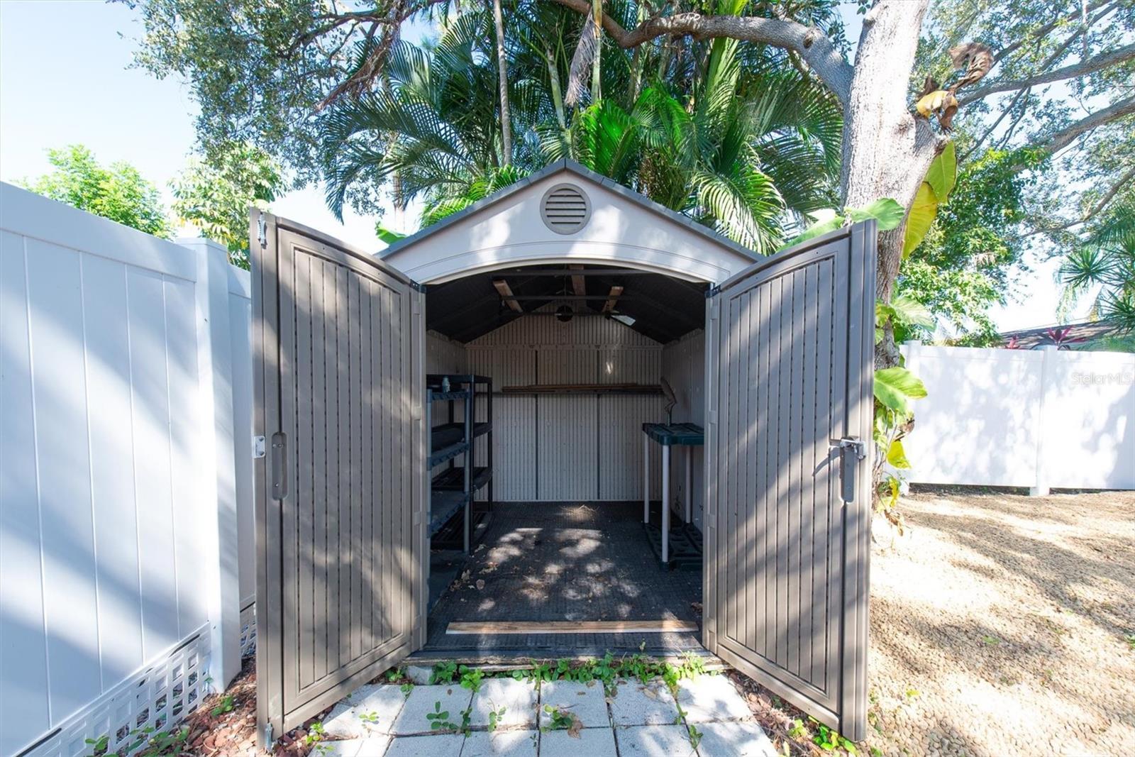 Listing photo id 42 for 5630 Denver Street Ne