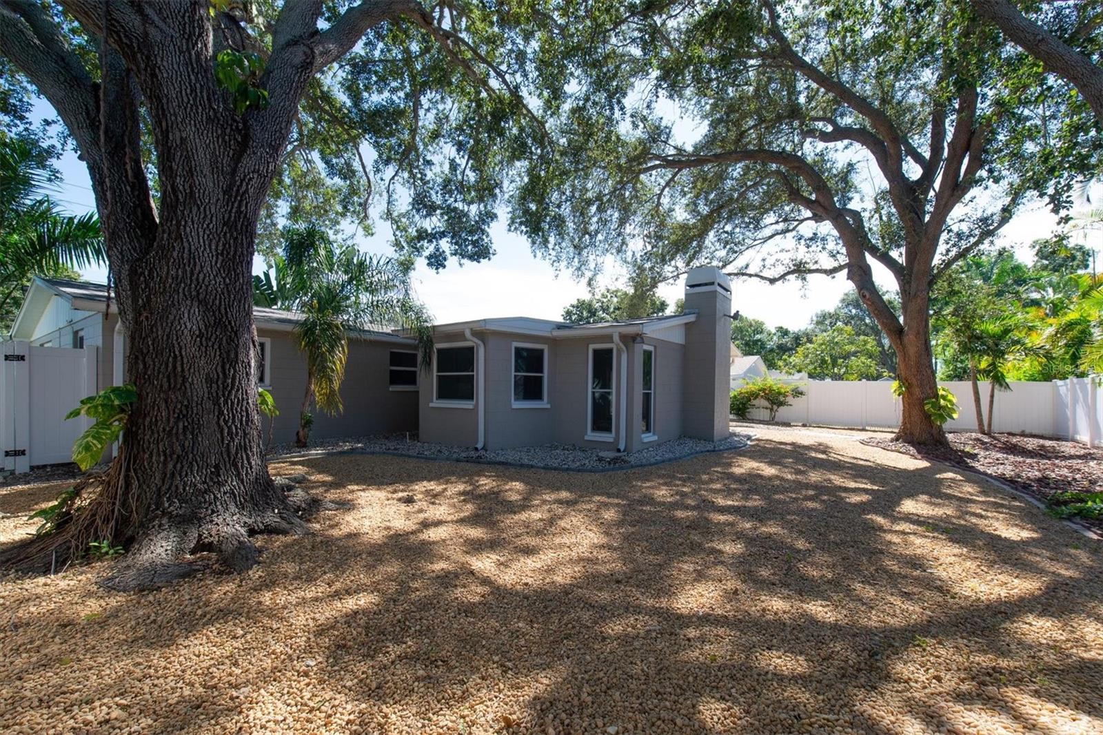 Listing photo id 43 for 5630 Denver Street Ne