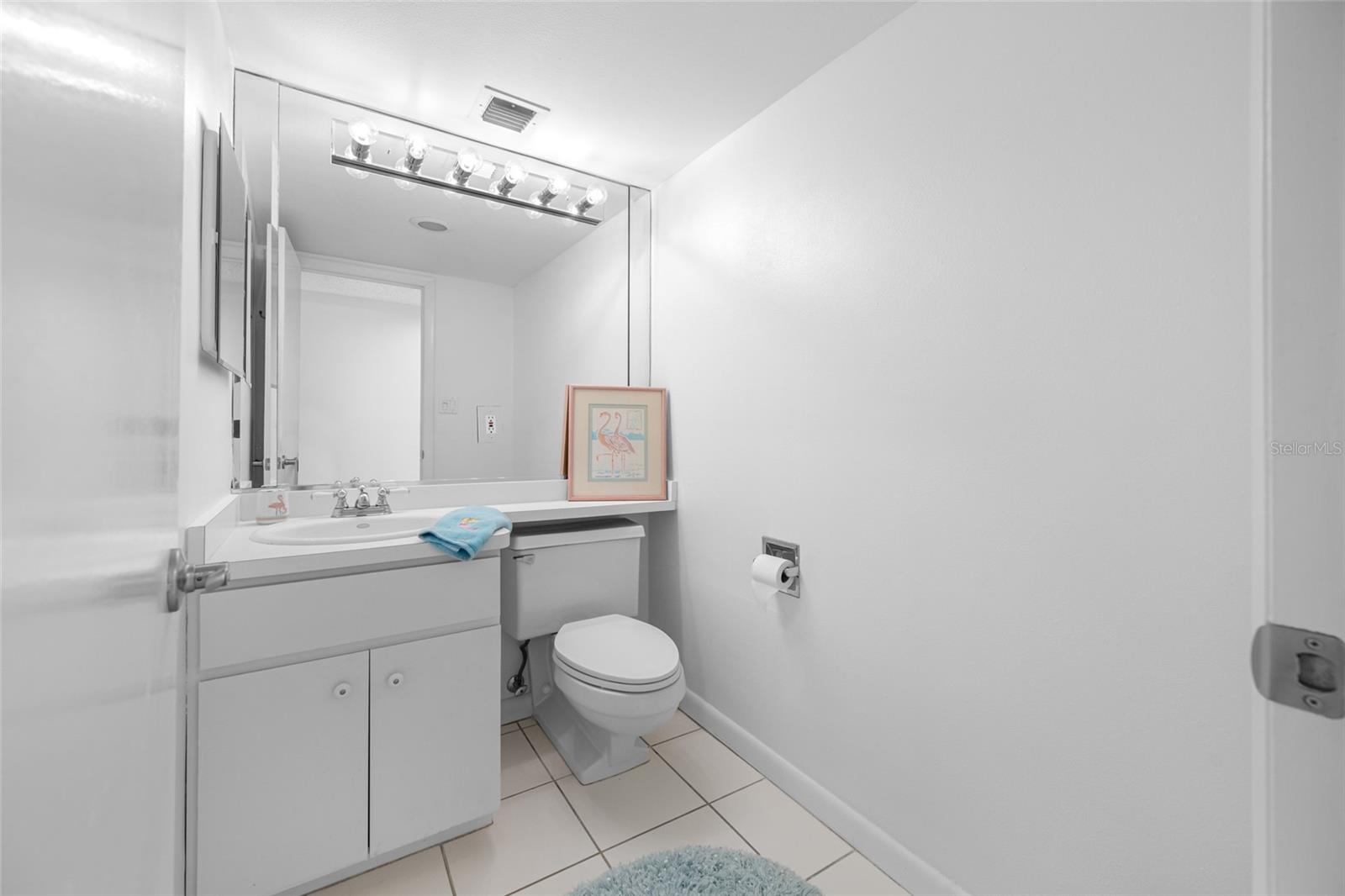 Image 13 of 37 For 1351 Gulf Boulevard 116