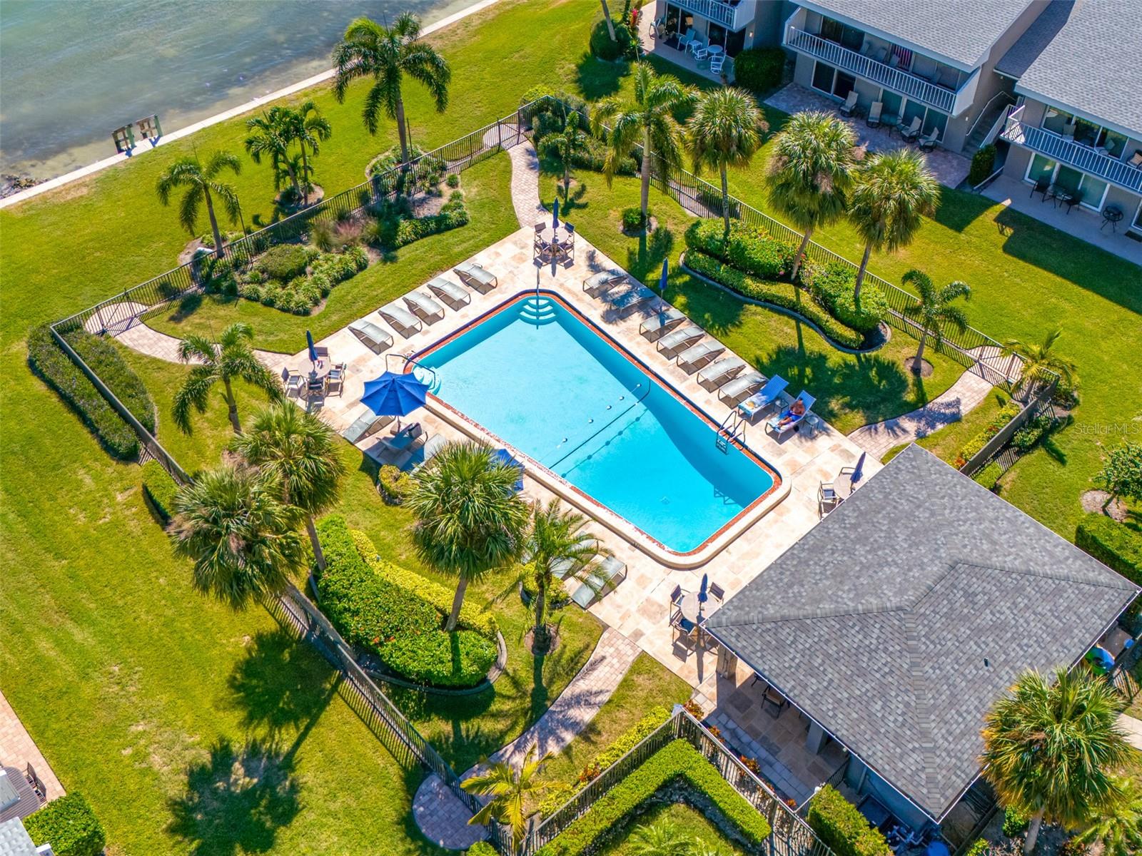 Image 32 of 37 For 1351 Gulf Boulevard 116