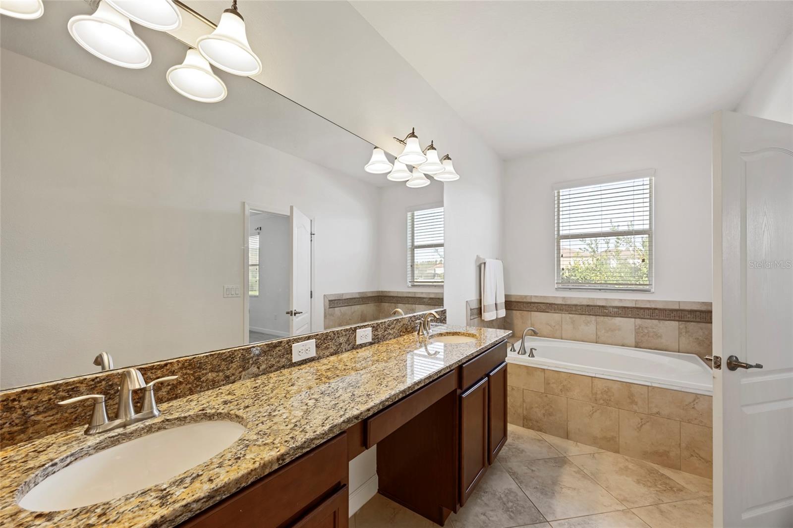 Image 28 of 58 For 19485 Paddock View Drive