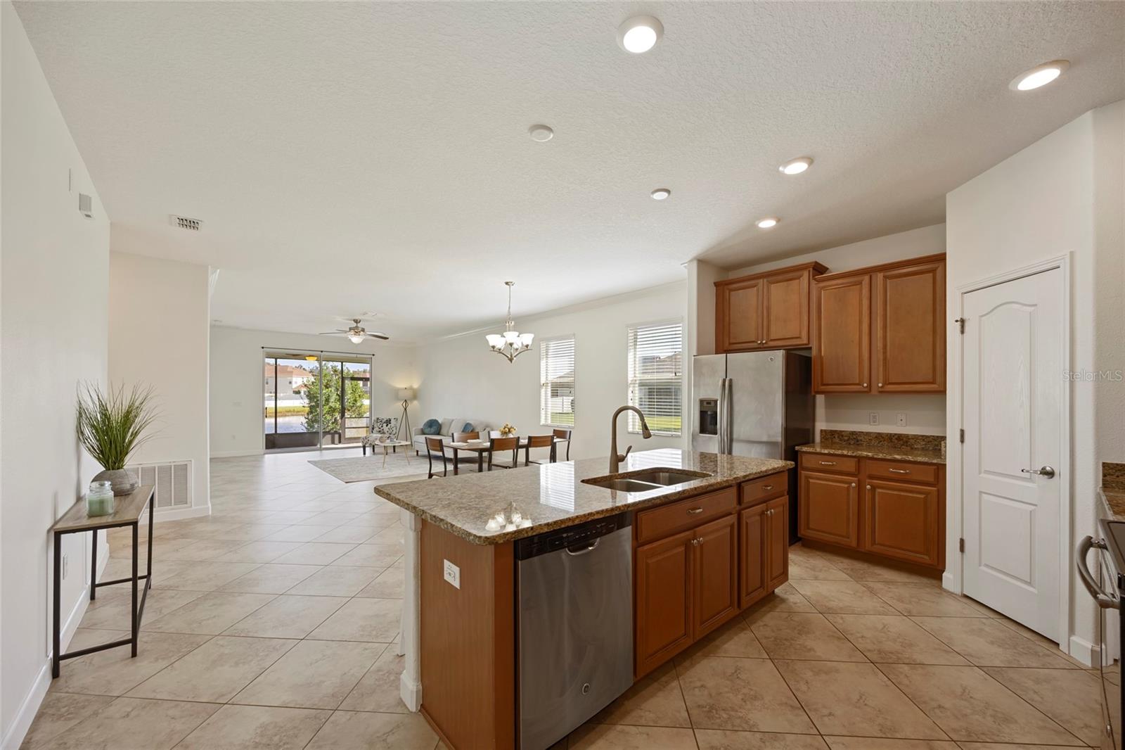 Image 9 of 58 For 19485 Paddock View Drive