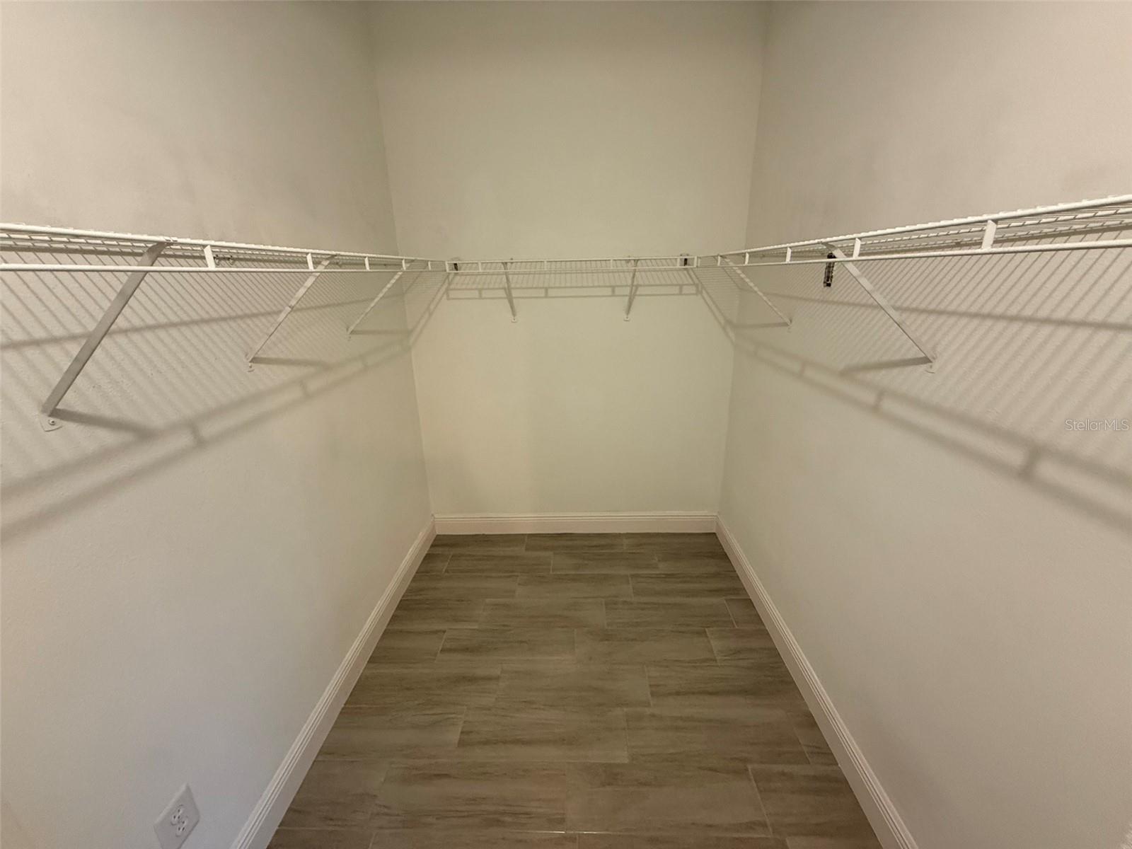 Image 15 of 20 For 1325 Lyonshire Drive