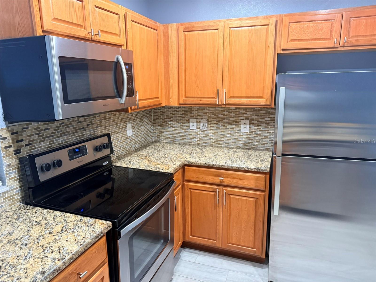 Image 4 of 20 For 1325 Lyonshire Drive