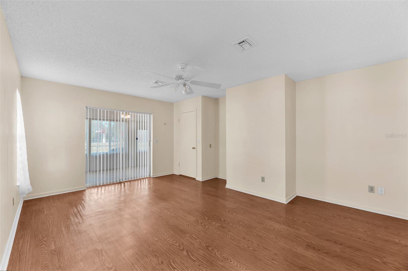 Image 13 of 30 For 1722 Coco Palm Circle