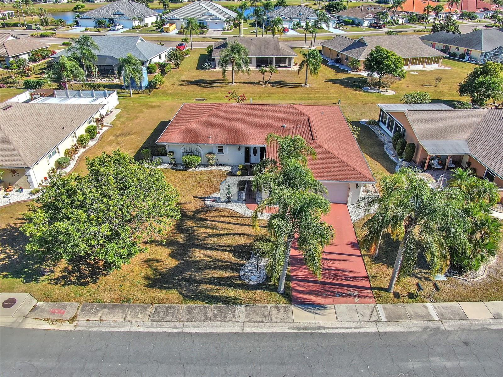 Image 24 of 30 For 1722 Coco Palm Circle