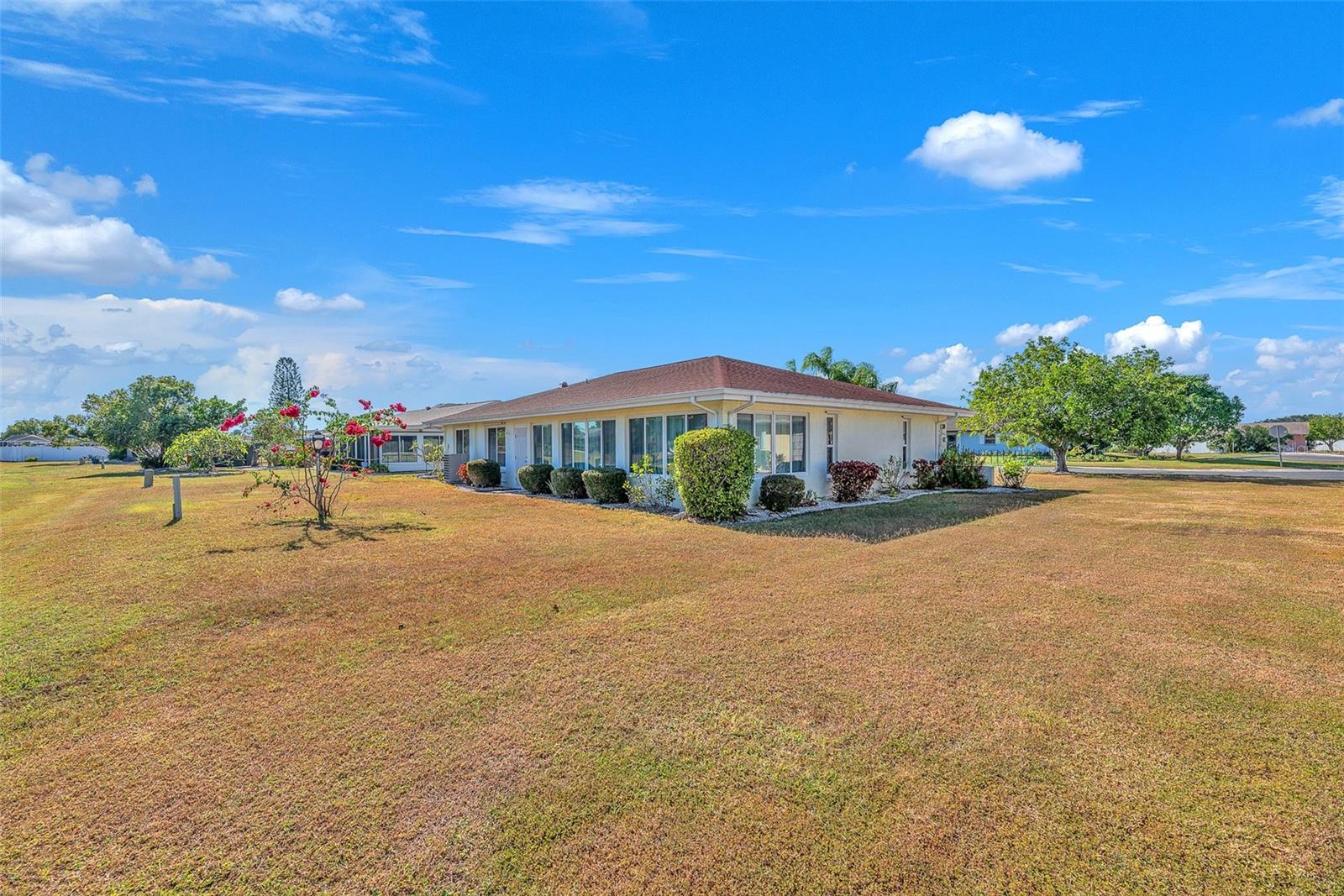 Image 5 of 30 For 1722 Coco Palm Circle