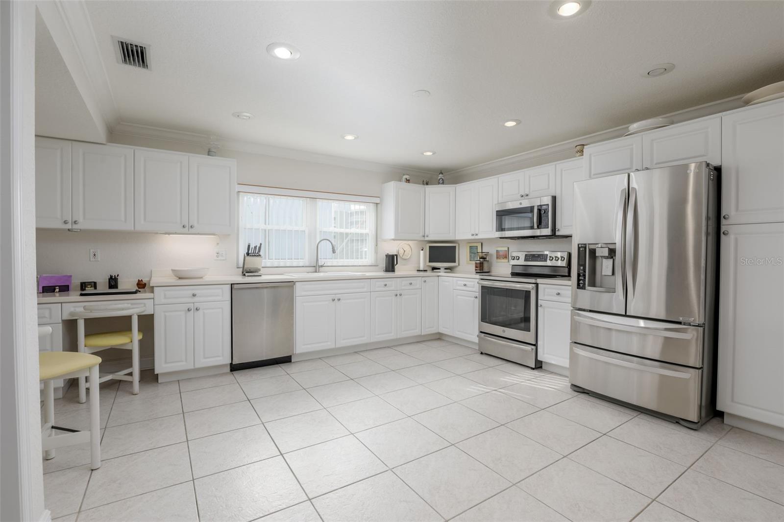 Image 21 of 48 For 150 117th Avenue