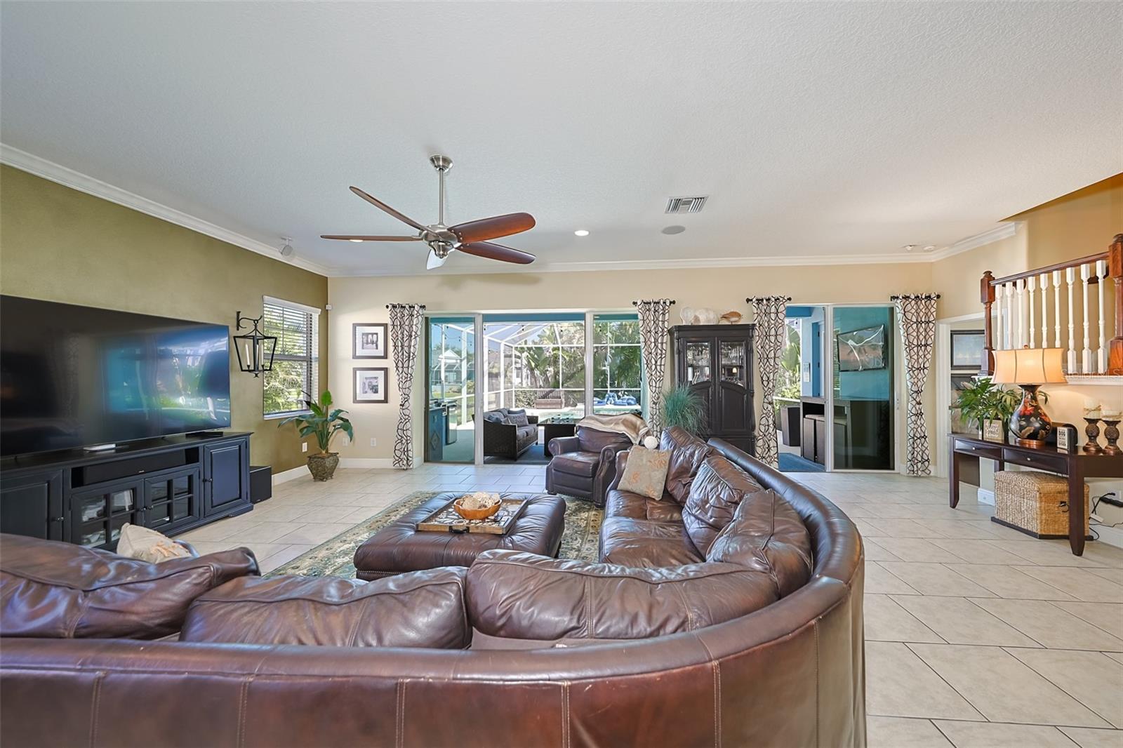 Image 11 of 74 For 613 Manns Harbor Drive