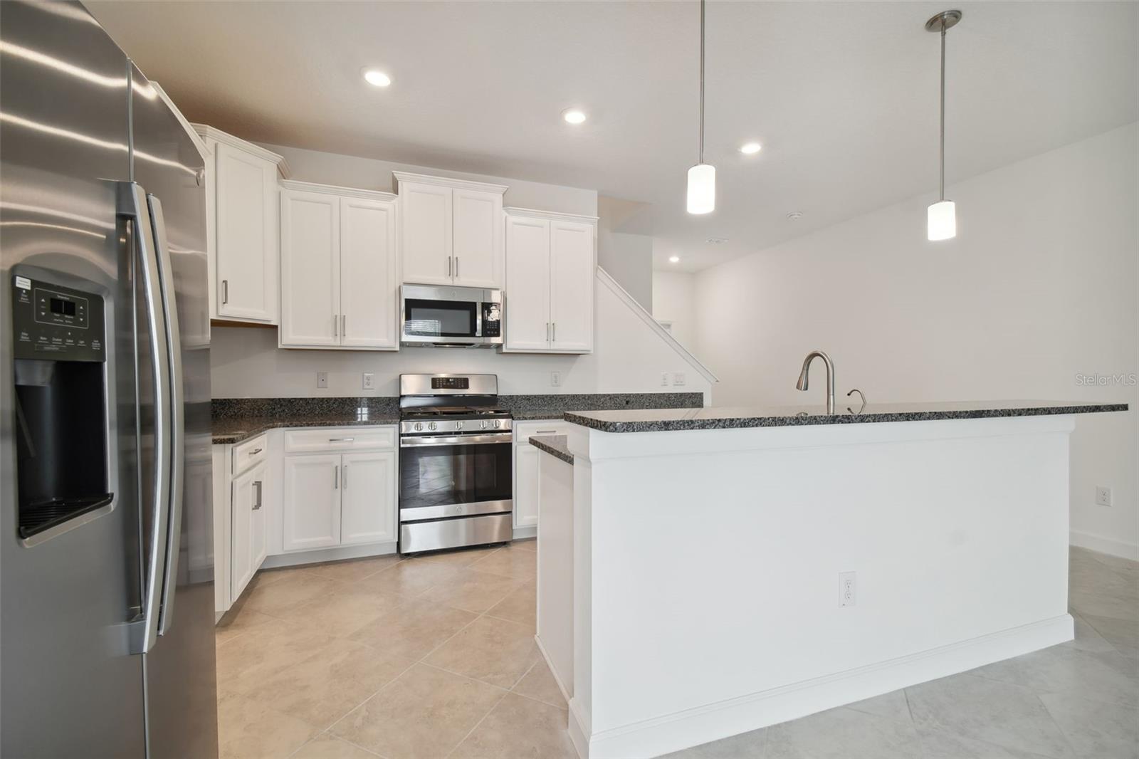 Image 12 of 80 For 8221 Corner Pine Way