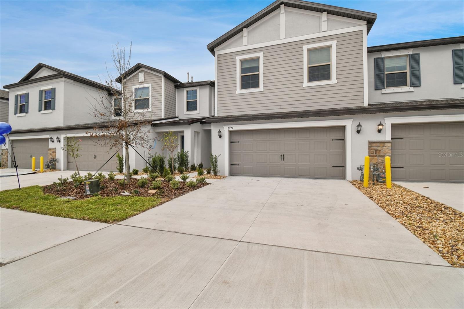 Image 2 of 80 For 8221 Corner Pine Way