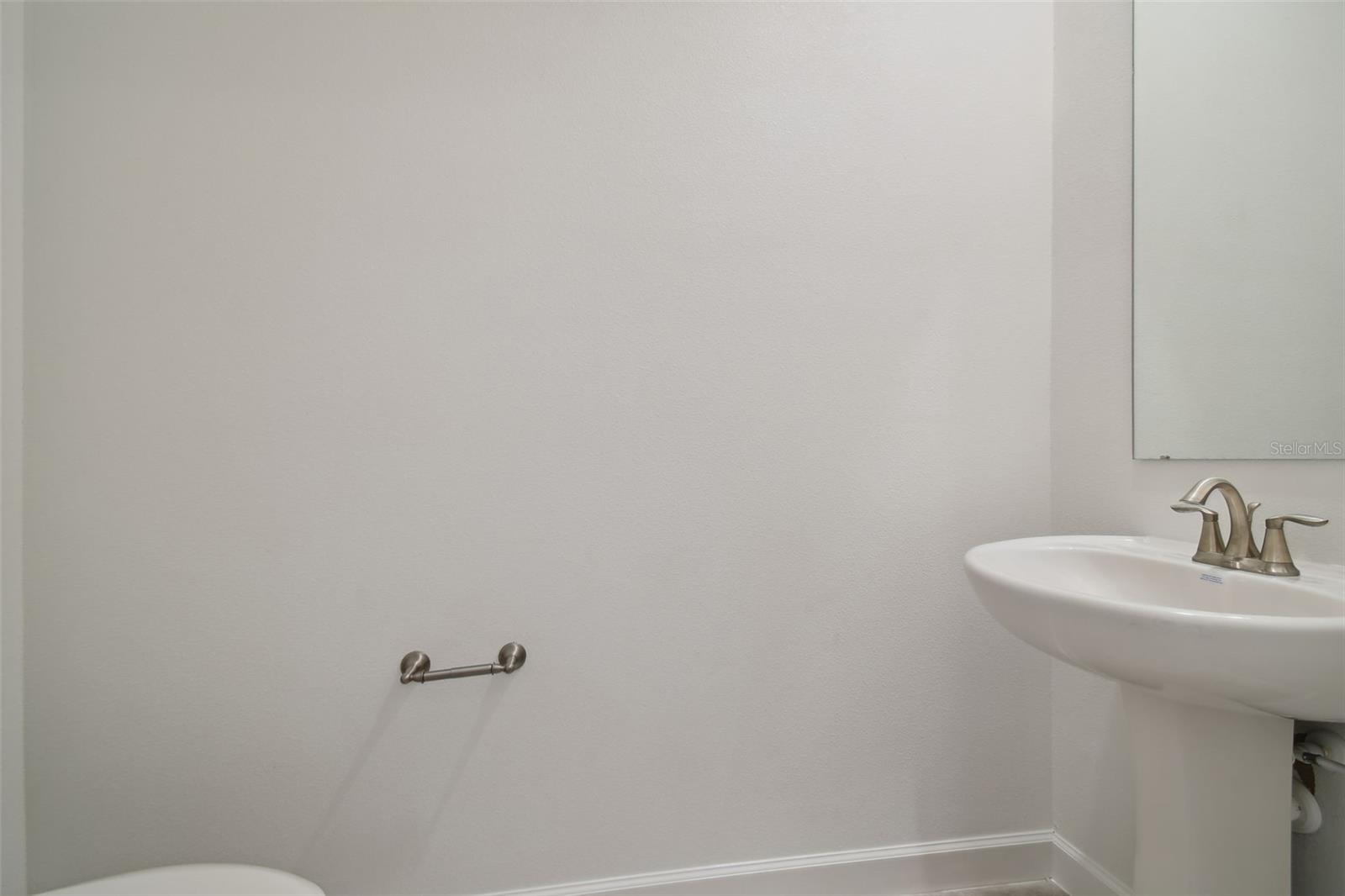 Image 21 of 80 For 8221 Corner Pine Way