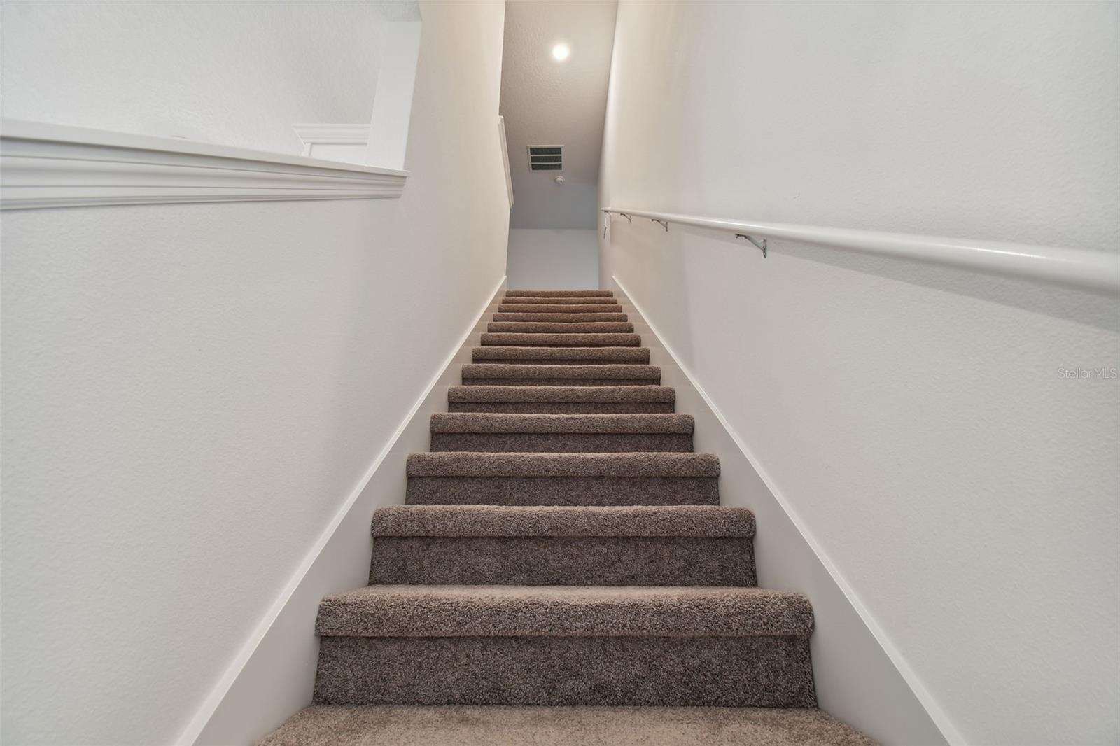 Image 23 of 80 For 8221 Corner Pine Way