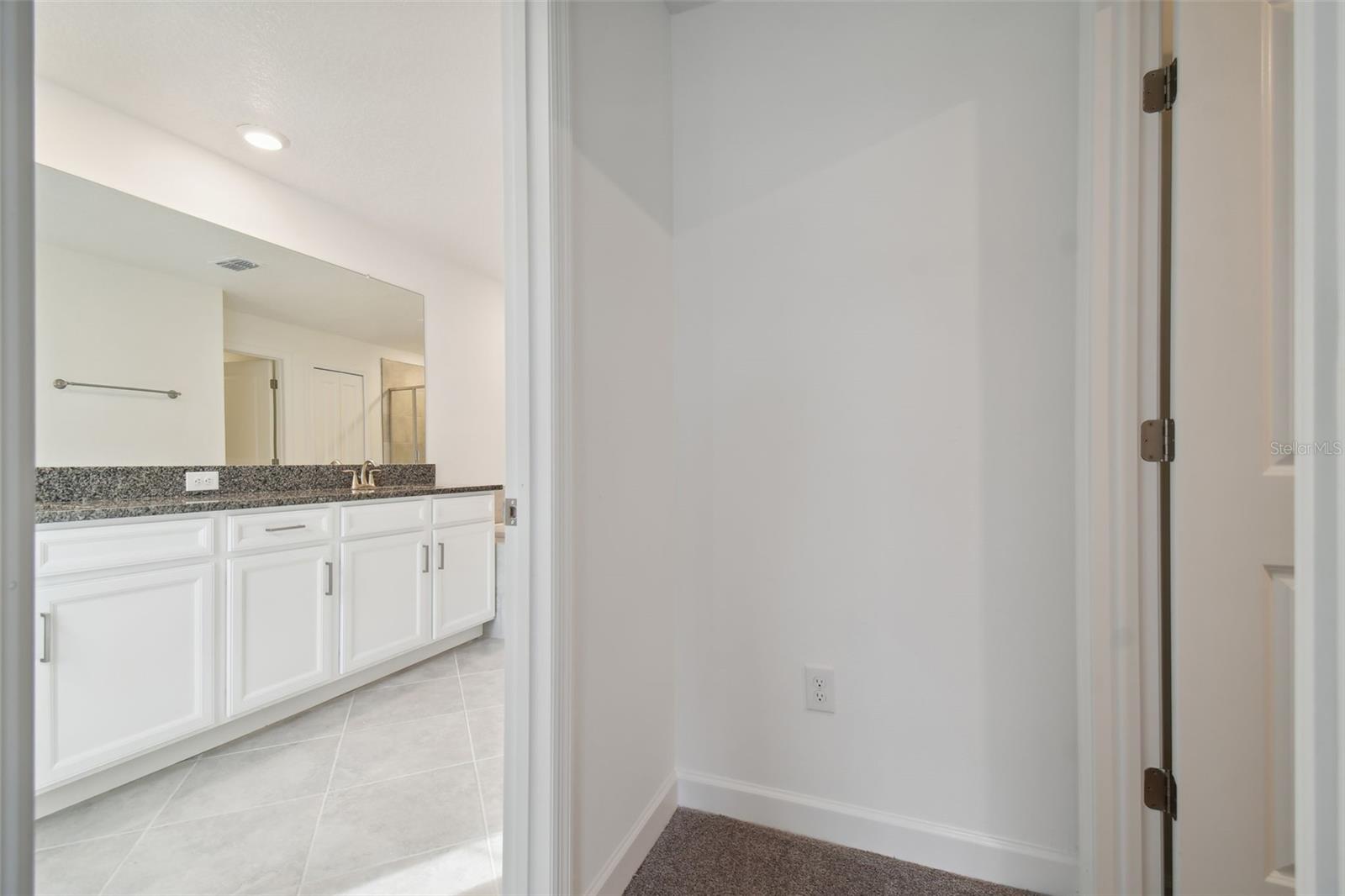 Image 39 of 80 For 8221 Corner Pine Way