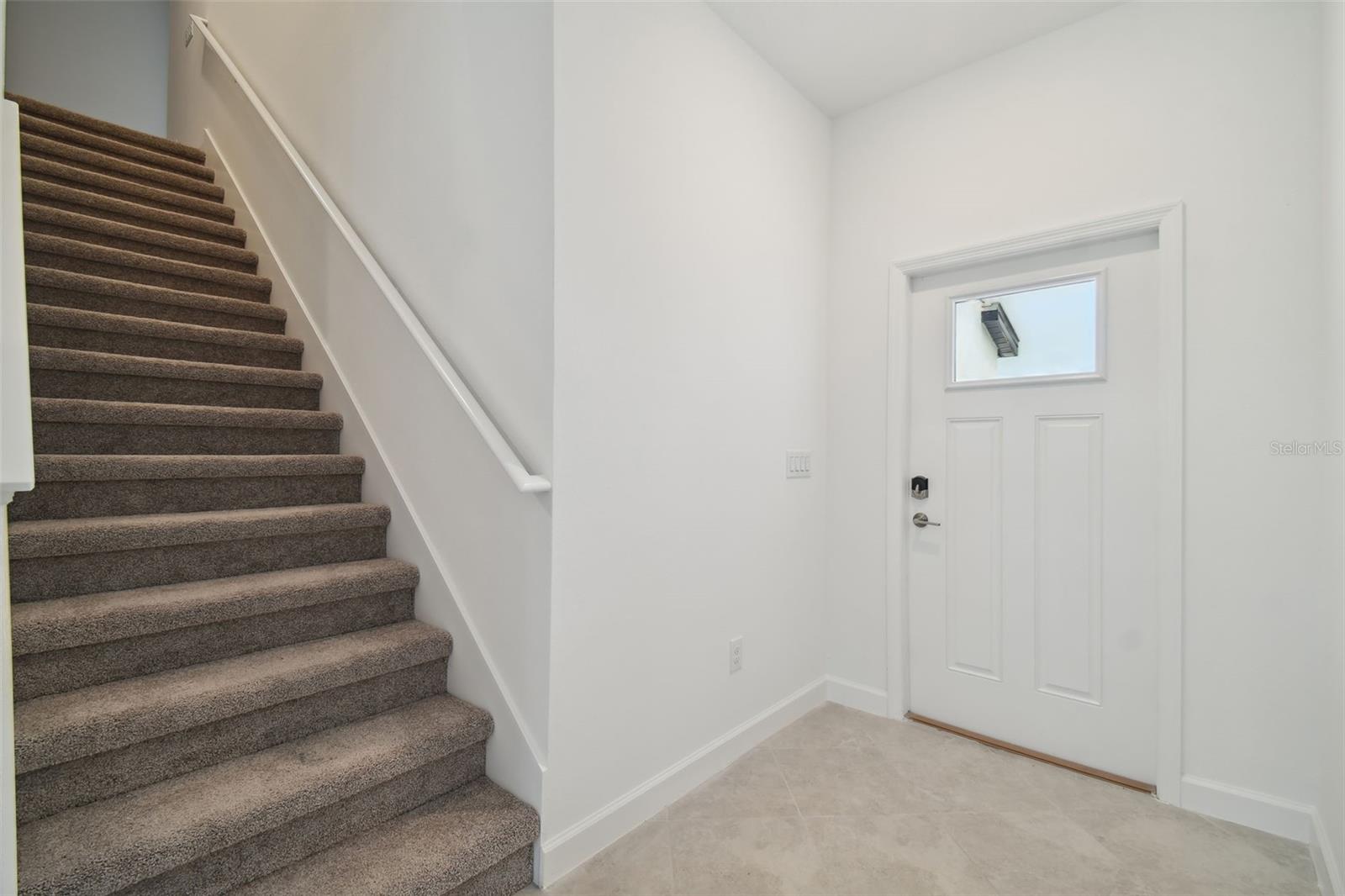 Image 4 of 80 For 8221 Corner Pine Way