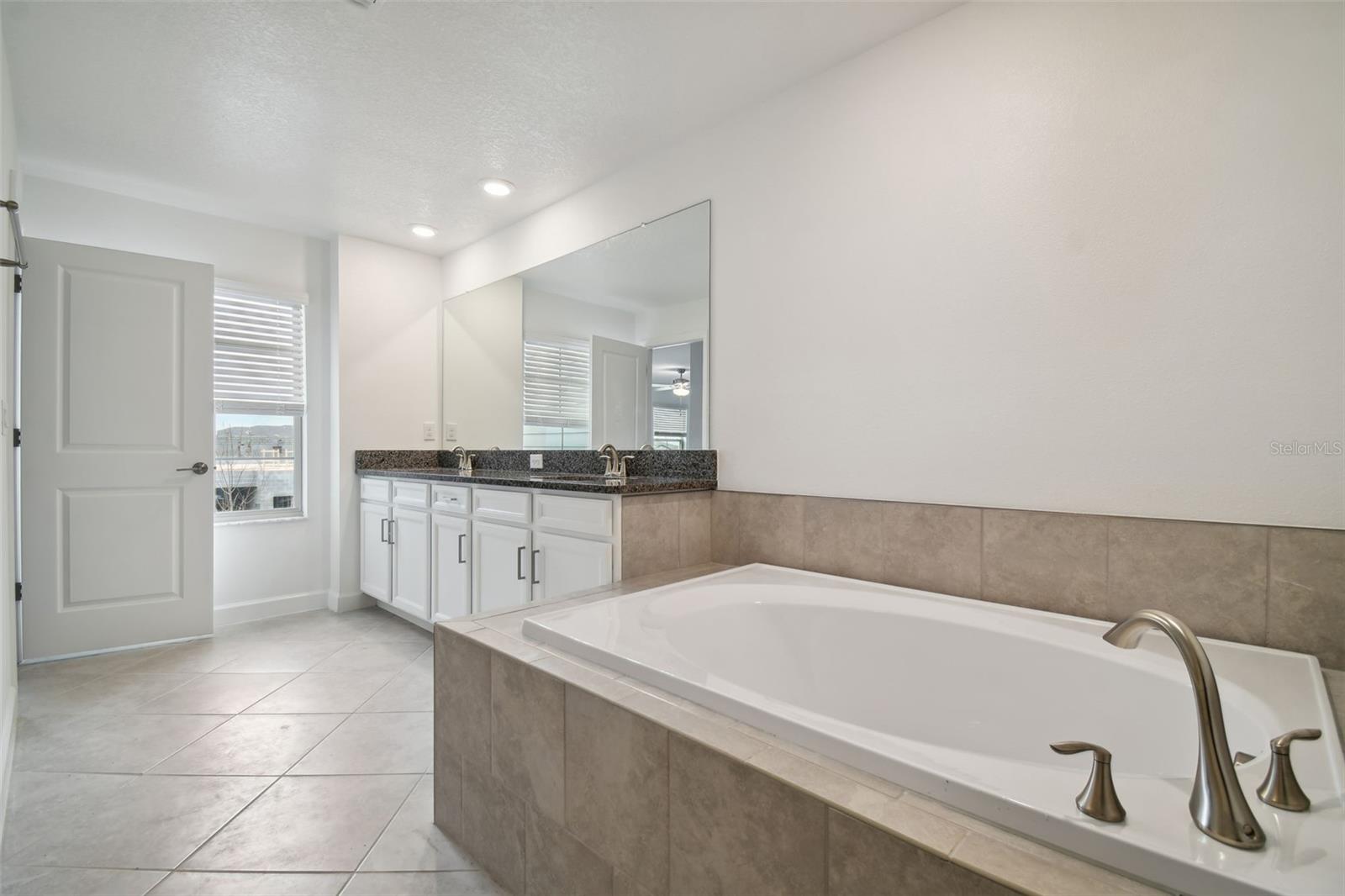 Image 43 of 80 For 8221 Corner Pine Way