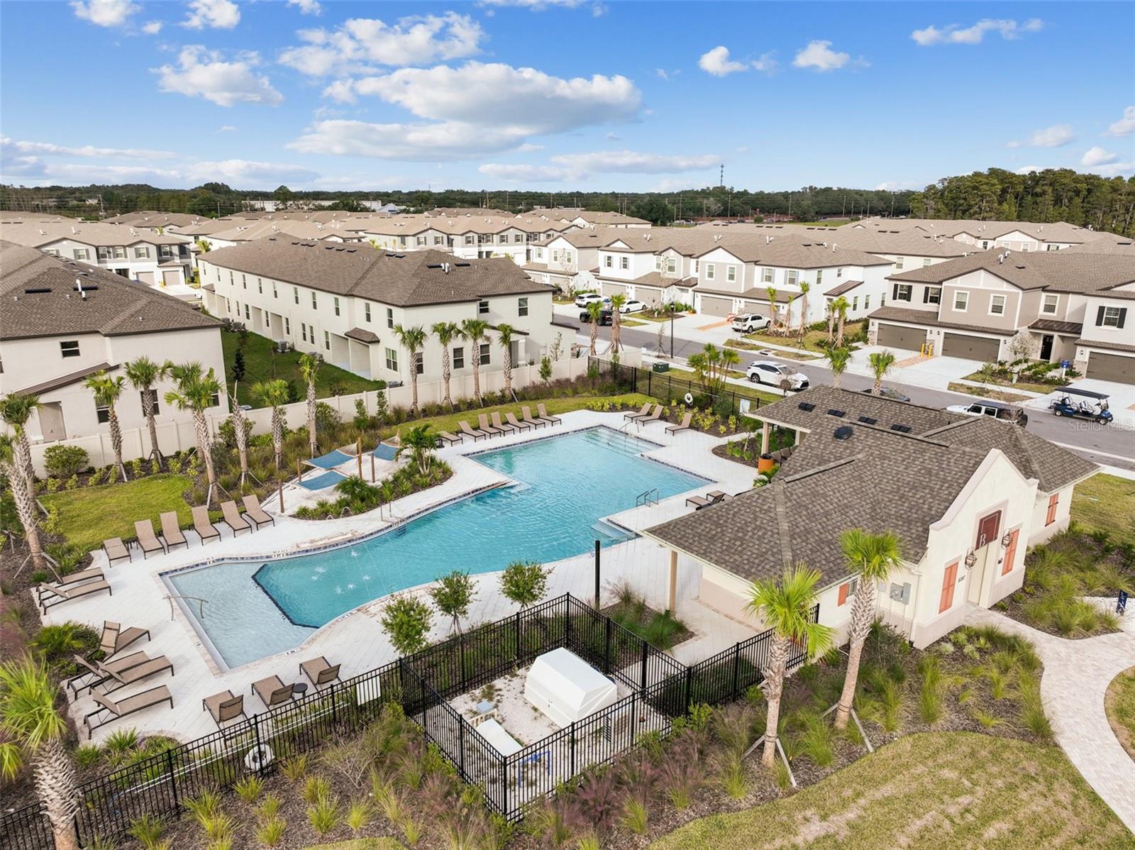 Image 64 of 80 For 8221 Corner Pine Way