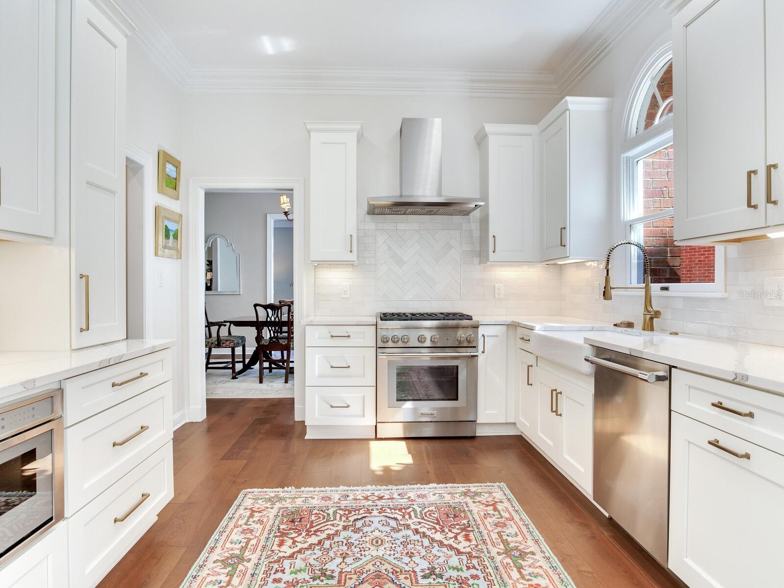 Image 24 of 85 For 5121 Nichol Street