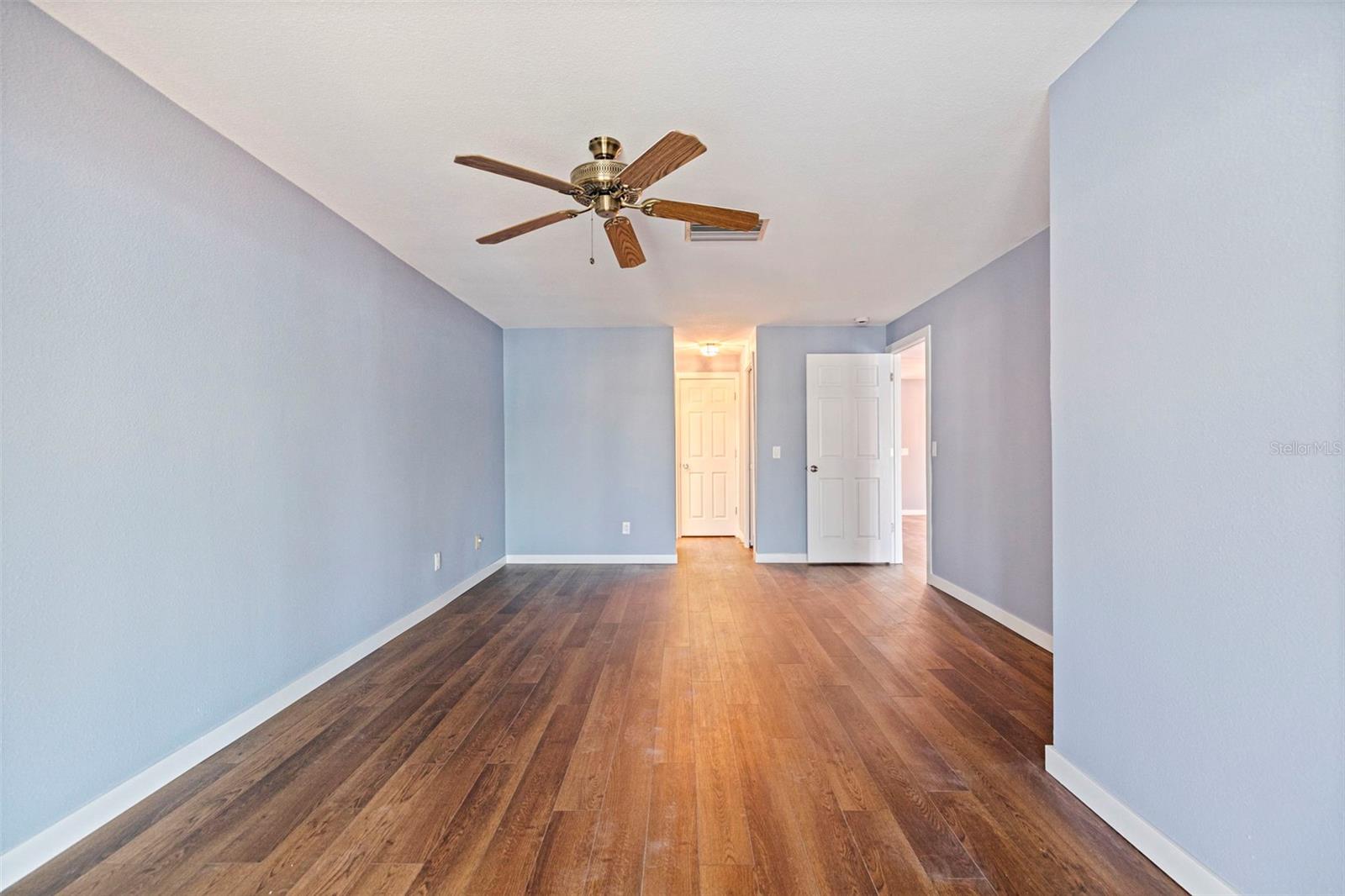 Image 18 of 41 For 409 Boca Ciega Point Boulevard S 409