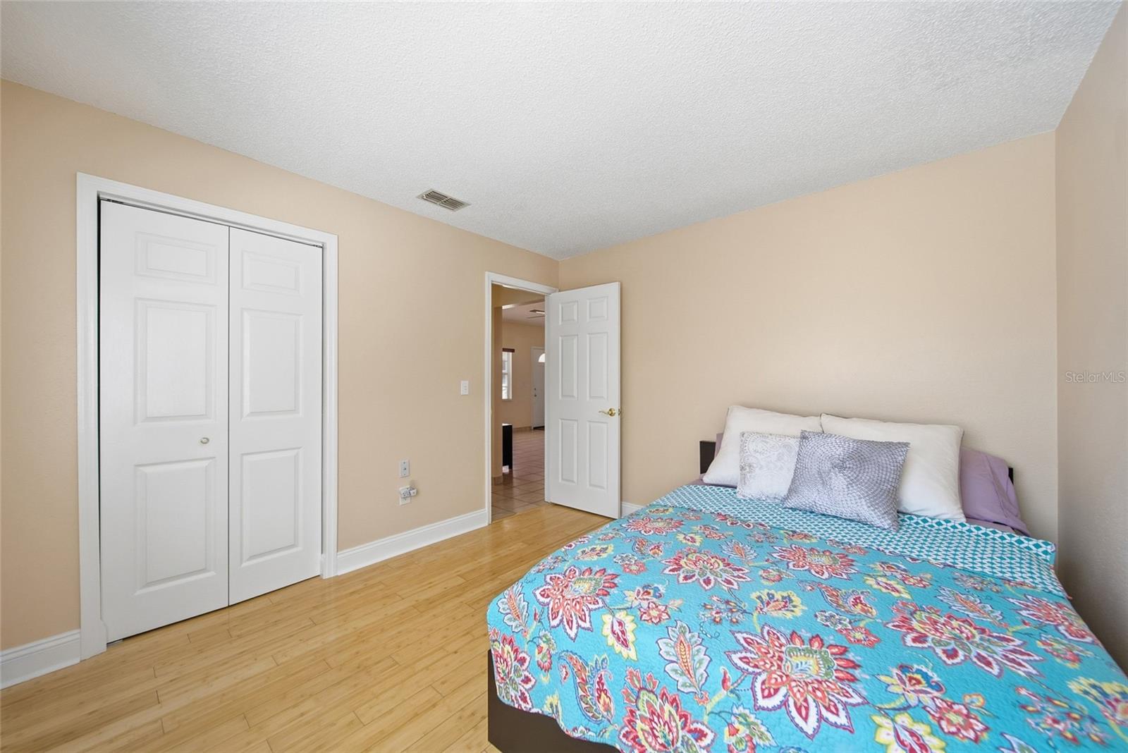 Image 19 of 48 For 5731 Ridgestone Drive