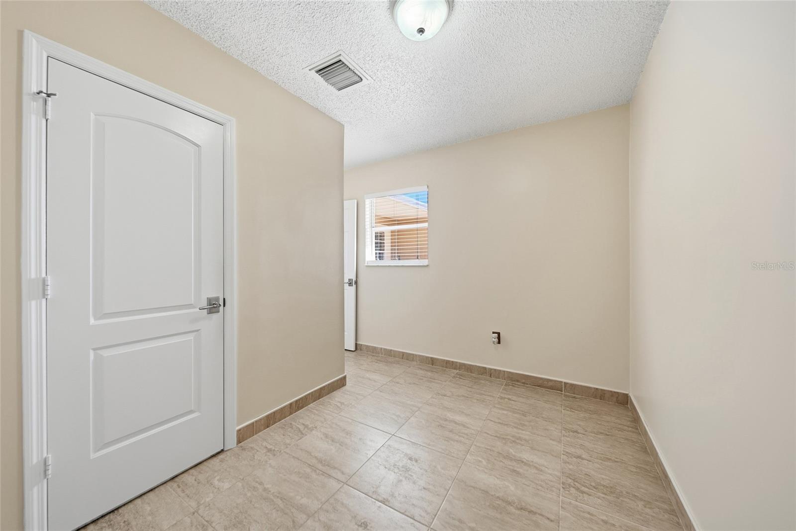 Image 22 of 48 For 5731 Ridgestone Drive