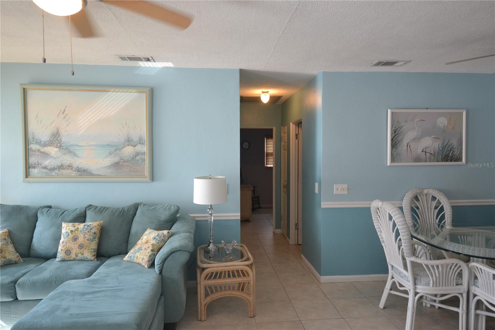 Image 11 of 48 For 1712 Suffolk Drive