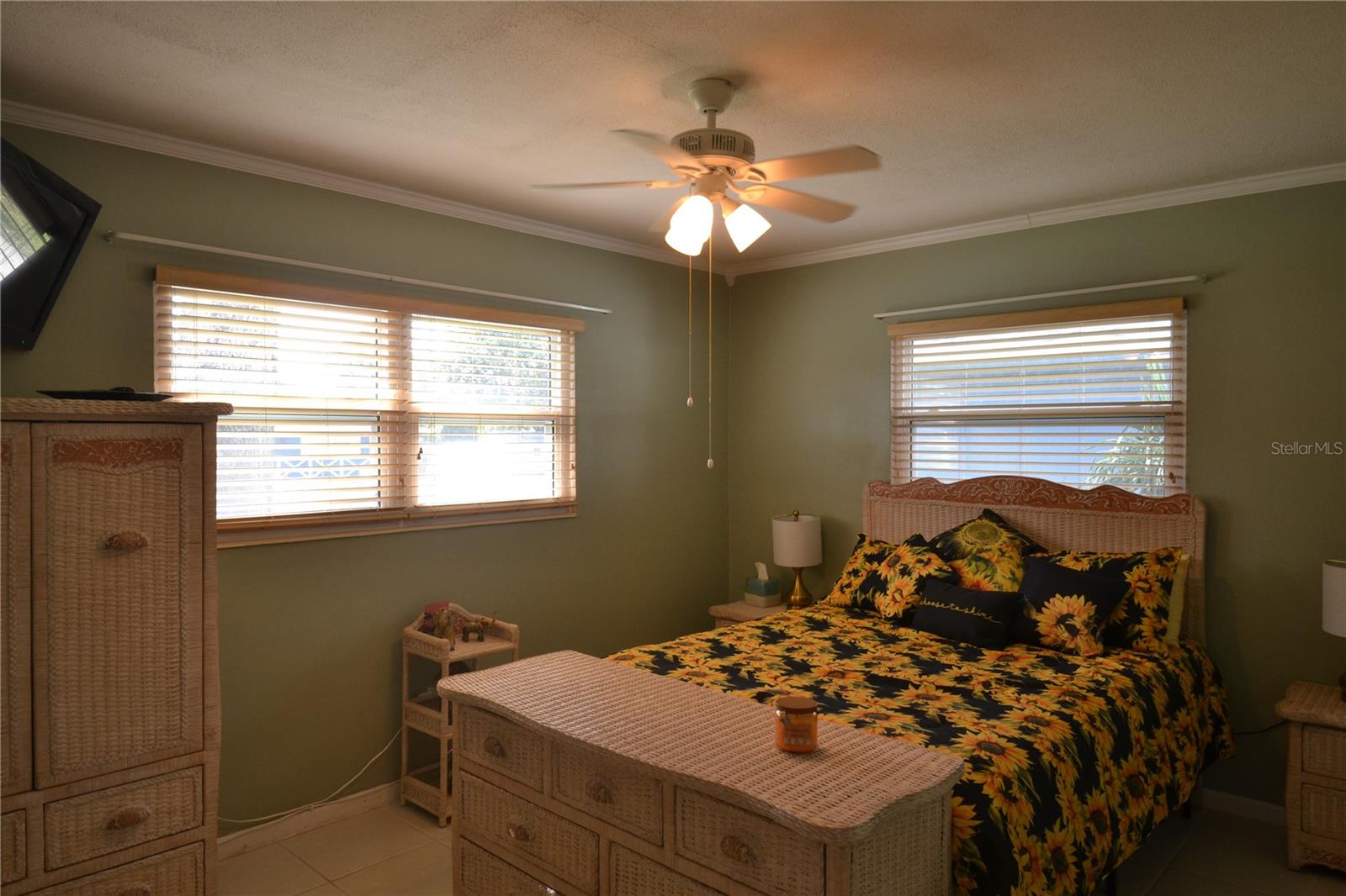 Image 12 of 48 For 1712 Suffolk Drive