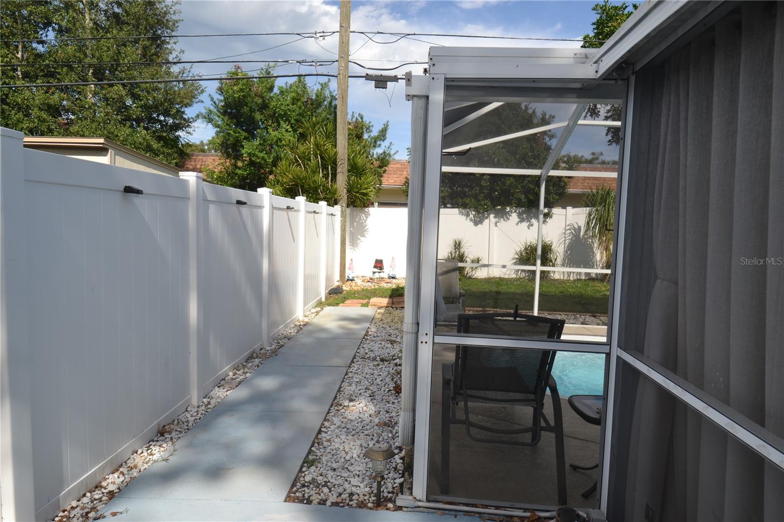 Image 27 of 48 For 1712 Suffolk Drive