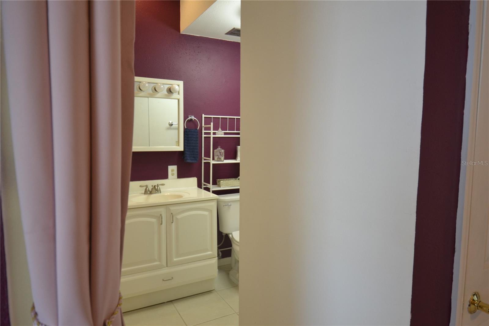 Image 40 of 48 For 1712 Suffolk Drive