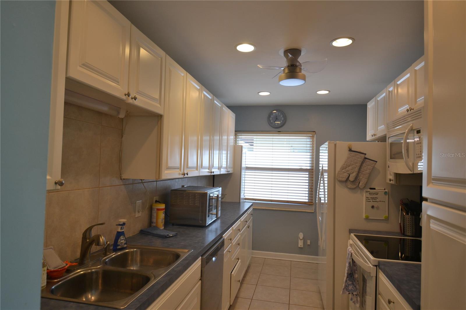 Image 6 of 48 For 1712 Suffolk Drive