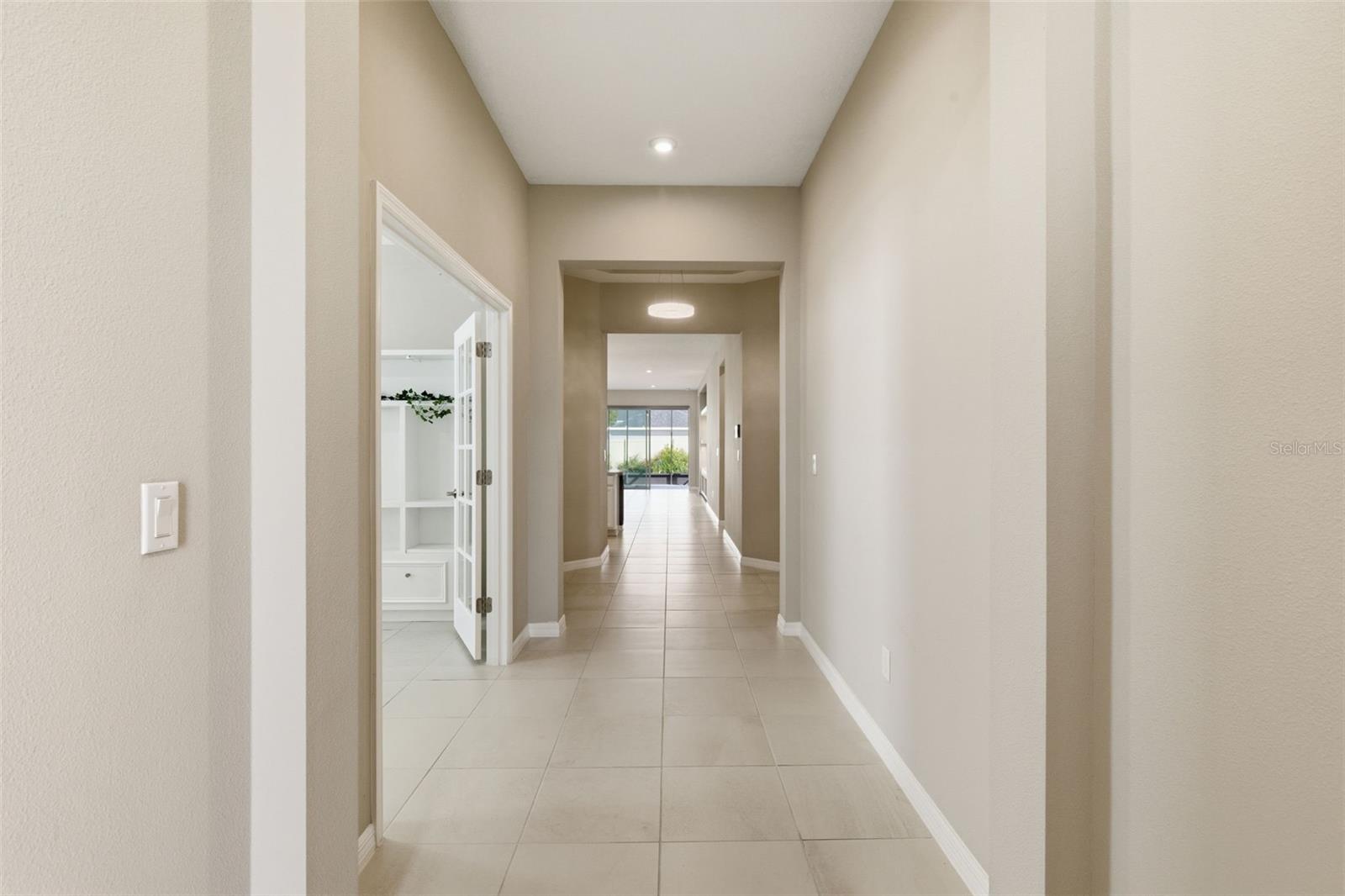 Listing photo id 10 for 10516 Tranquil Meadow Loop