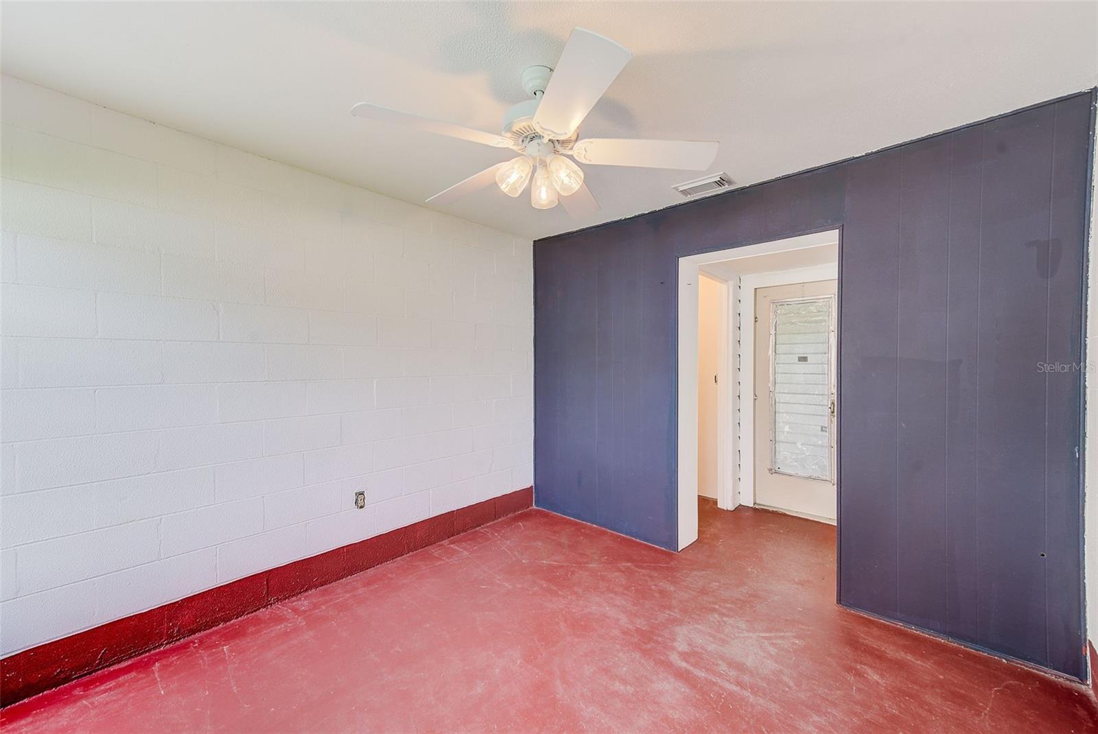 Image 17 of 32 For 4995 Trillium Court N