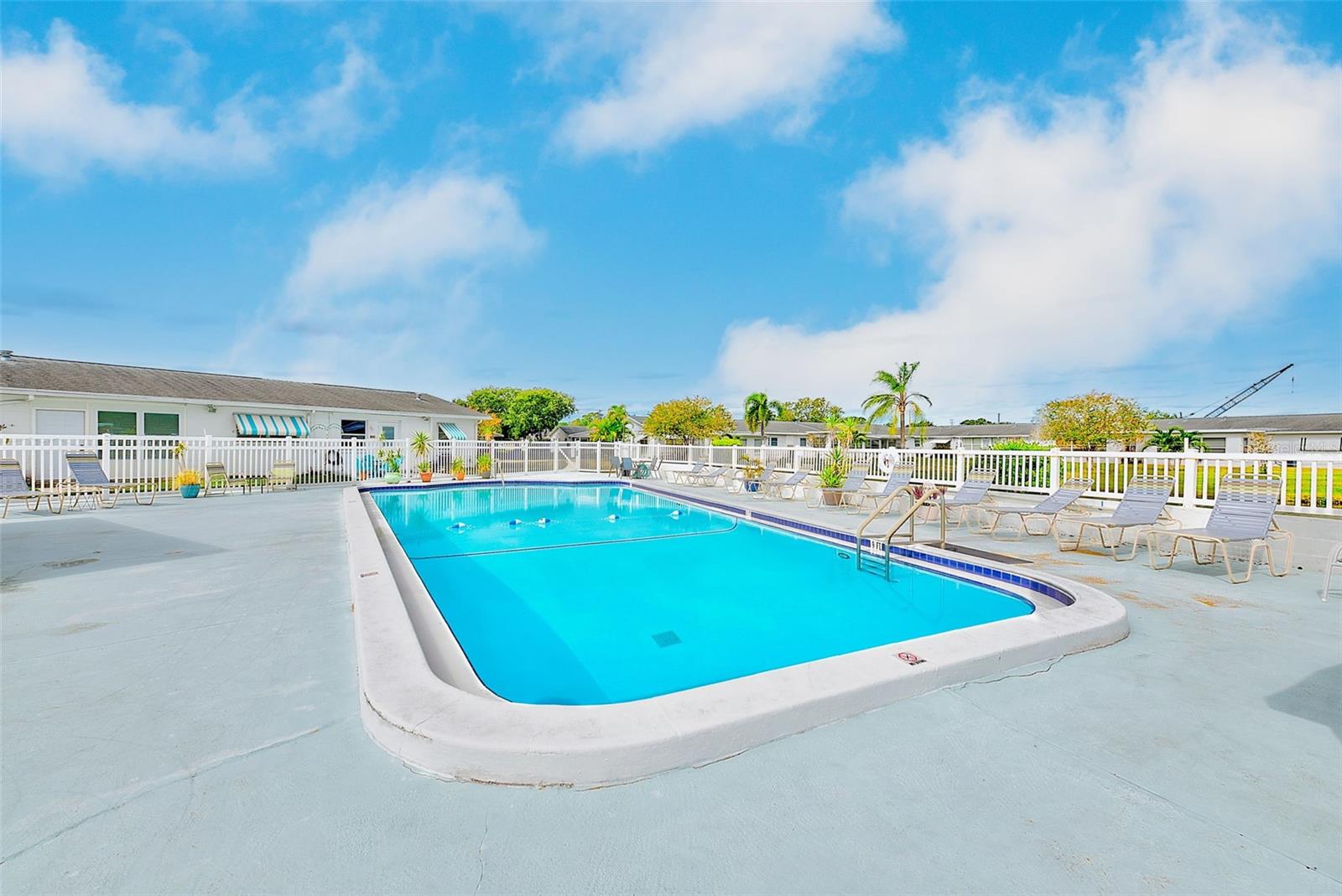 Image 27 of 32 For 4995 Trillium Court N