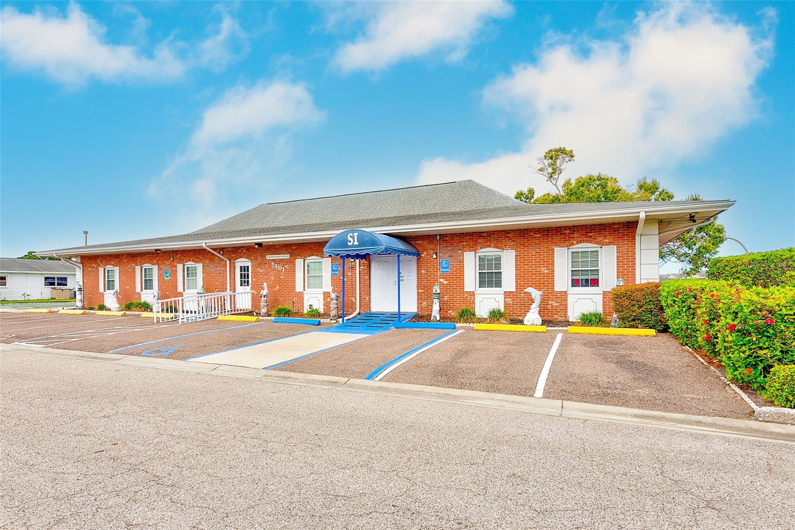 Image 29 of 32 For 4995 Trillium Court N