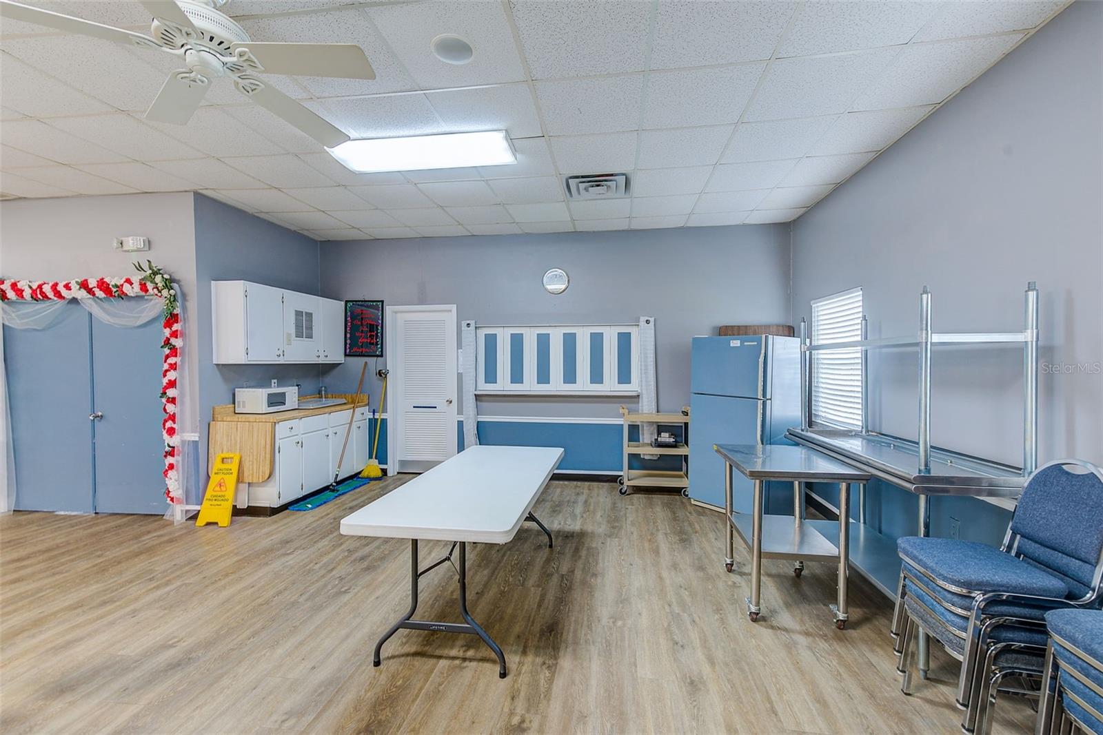 Image 31 of 32 For 4995 Trillium Court N