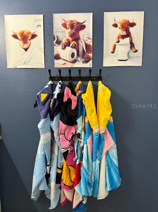 Image 14 of 47 For 9913 Hatton Circle