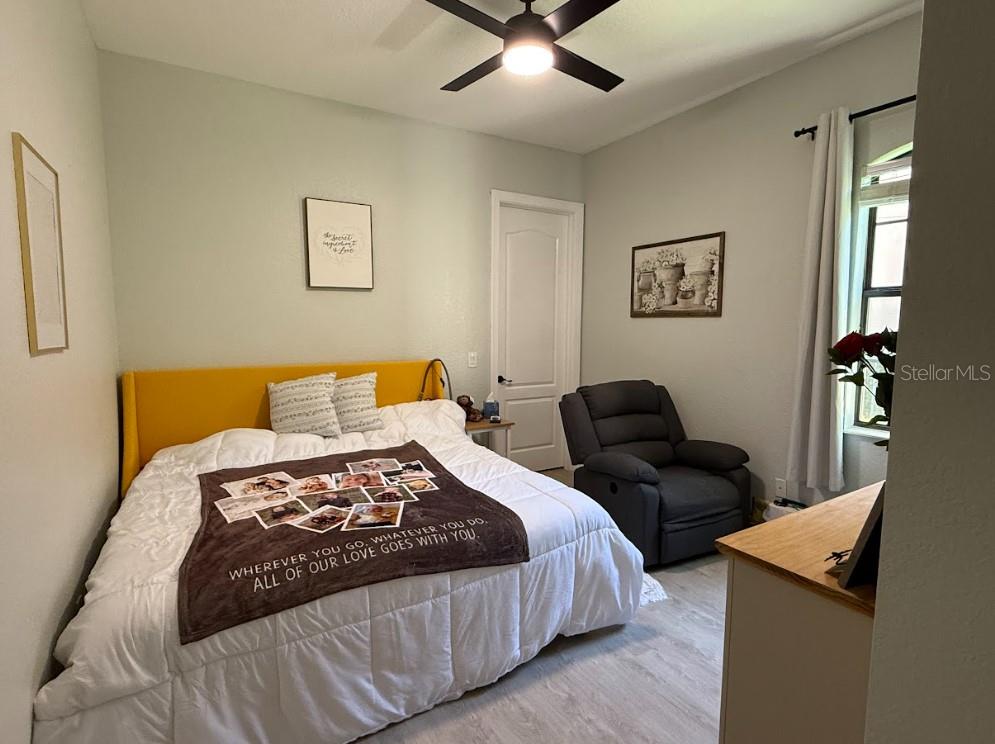 Image 20 of 47 For 9913 Hatton Circle