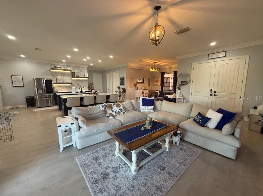 Image 32 of 47 For 9913 Hatton Circle