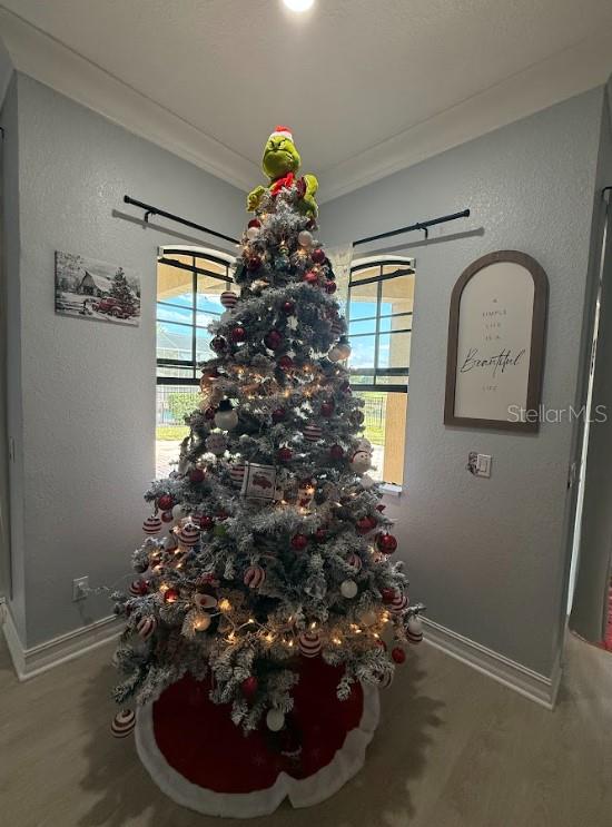 Image 9 of 47 For 9913 Hatton Circle