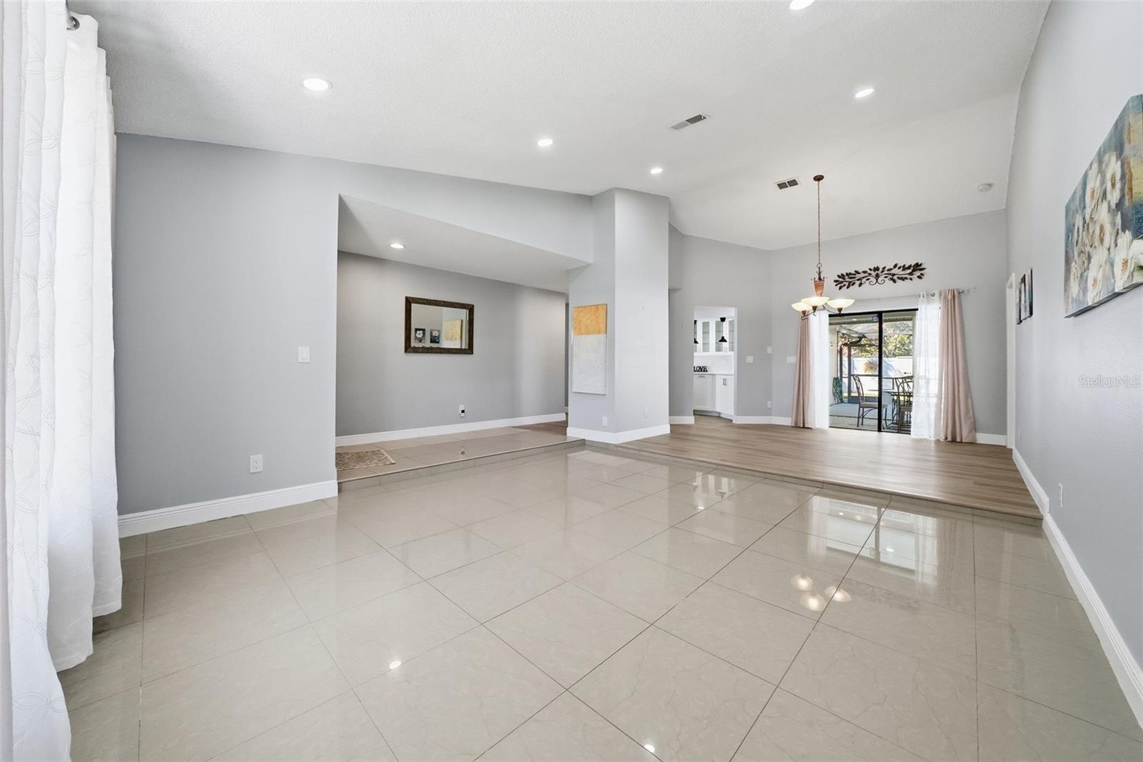 Image 17 of 100 For 2931 Pinewood Run