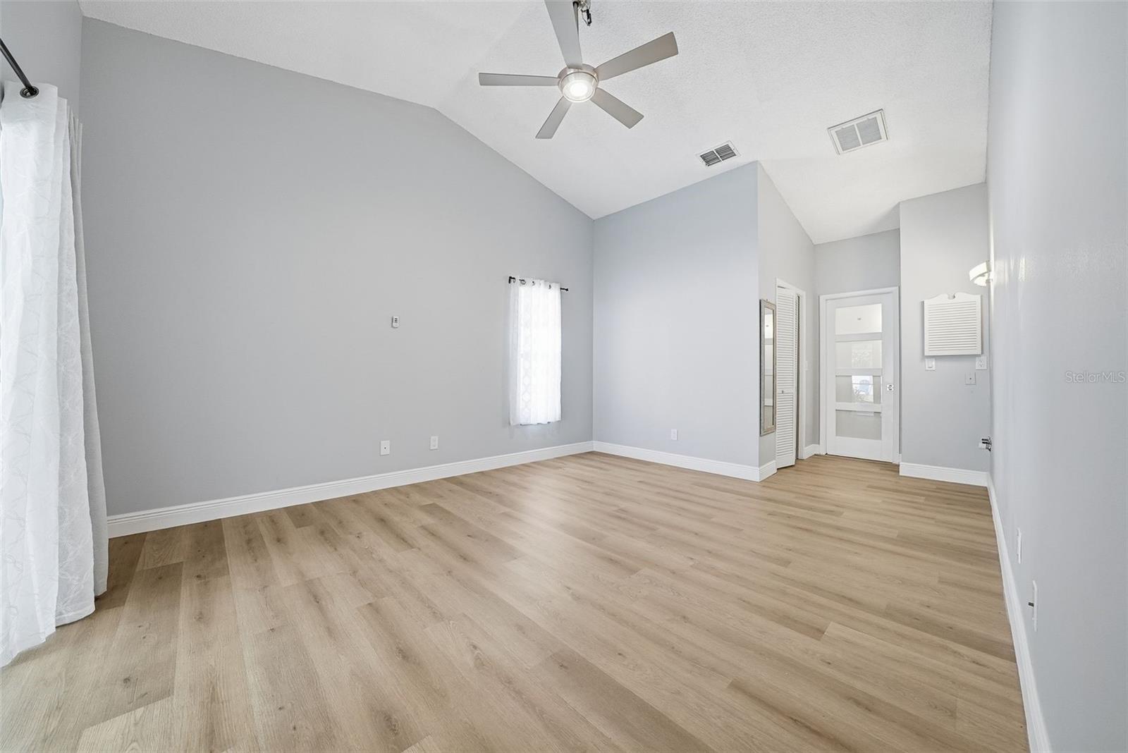 Image 41 of 100 For 2931 Pinewood Run