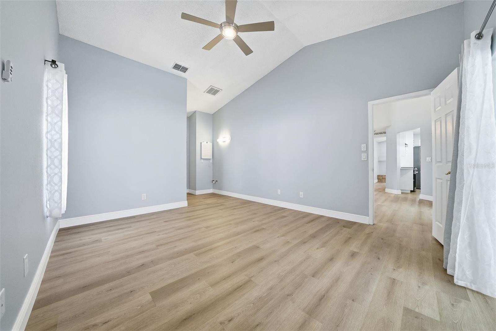 Image 42 of 100 For 2931 Pinewood Run