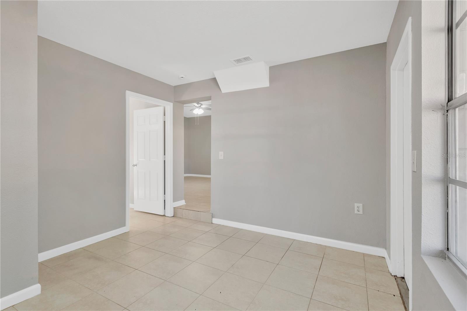 Image 18 of 27 For 10001 Ashley Street