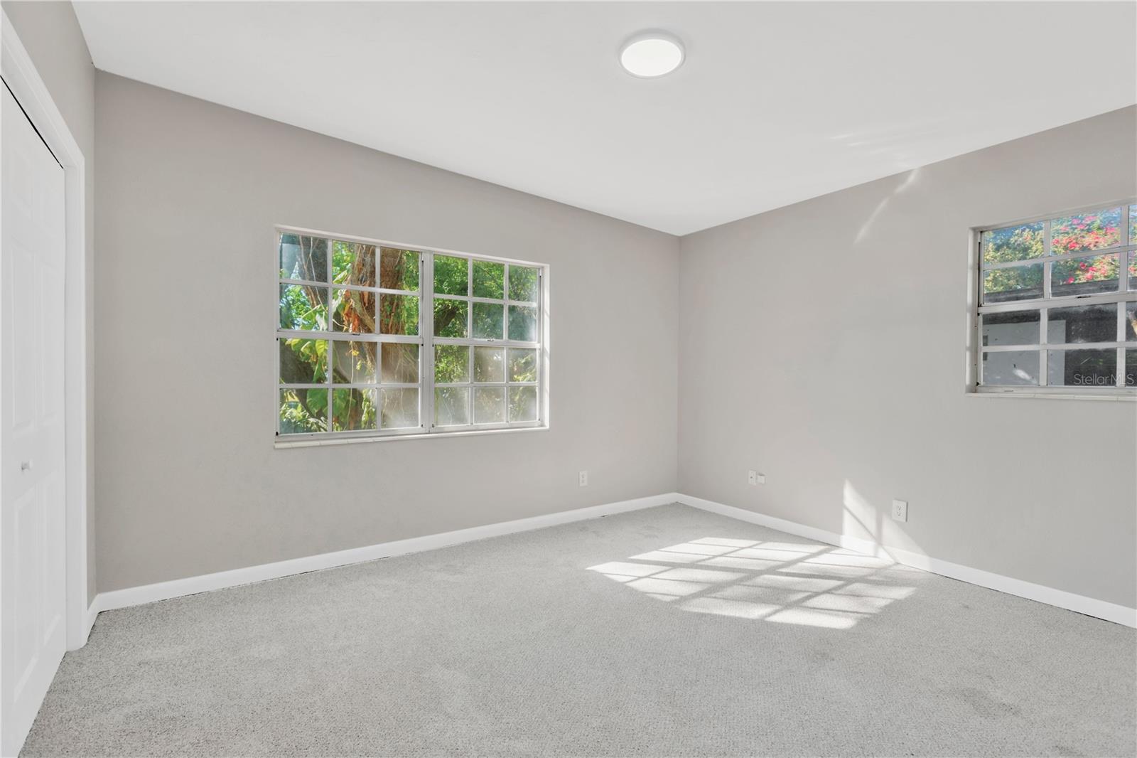 Image 5 of 27 For 10001 Ashley Street