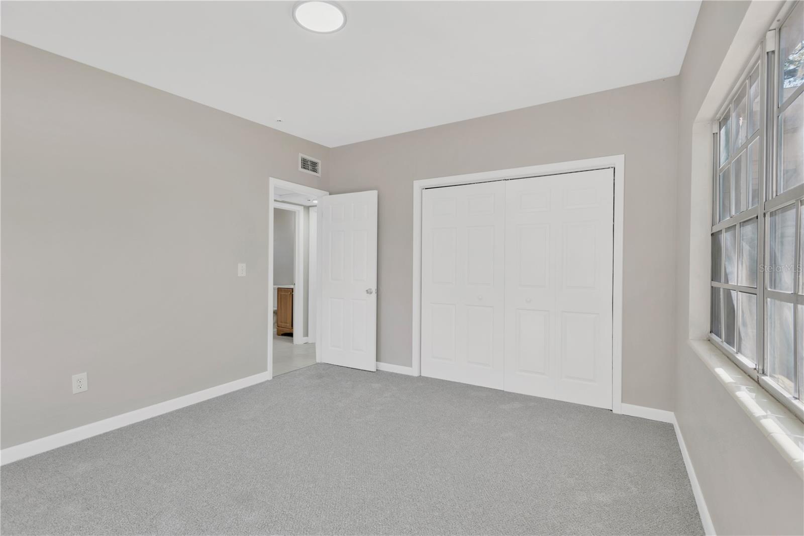 Image 6 of 27 For 10001 Ashley Street